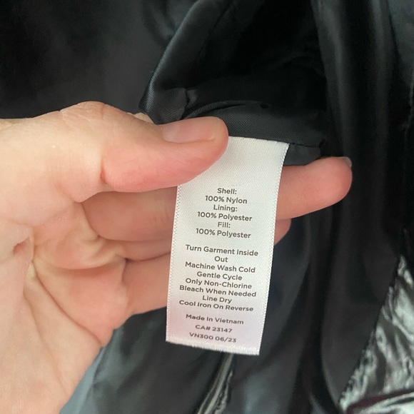 NWOT - T by Talbots - HIGH SHINE HIGH-LOW HEM QUILTED PUFFER VEST - Size Large - Picture 7 of 10